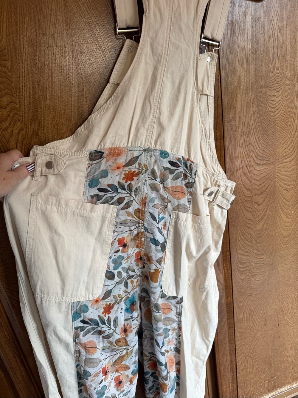 POL Cream Overalls with Floral Panel Jumpsuit - Picture 6 of 7